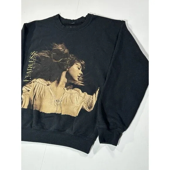 Taylor Swift Fearless Taylor’s Version Album Cover Crewneck Sweatshirt Sz Small - Picture 5 of 9